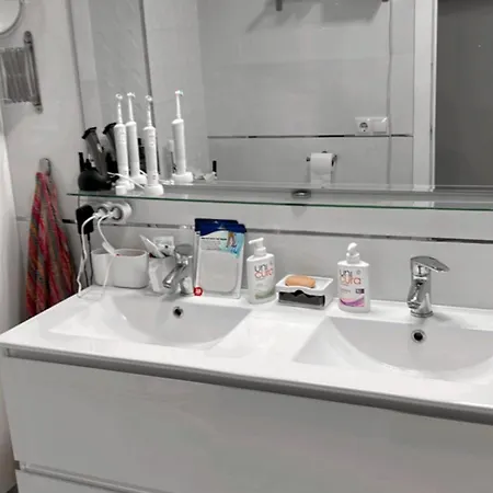 Séjour chez l'habitant Precioso En El Centro De *